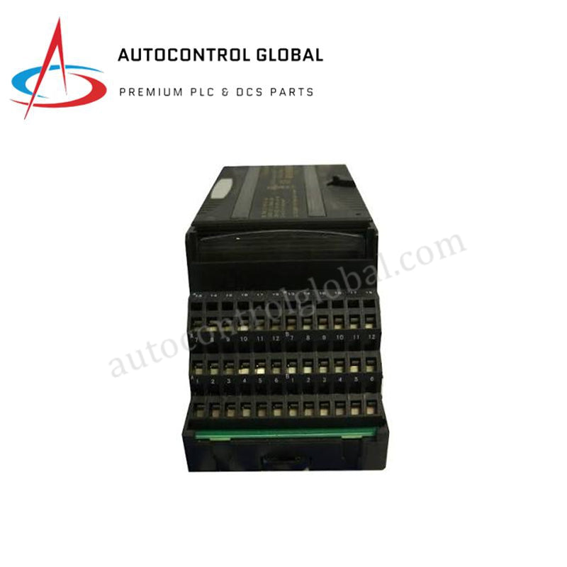 GE Fanuc IC200ALG328 VersaMax Analog Output Module