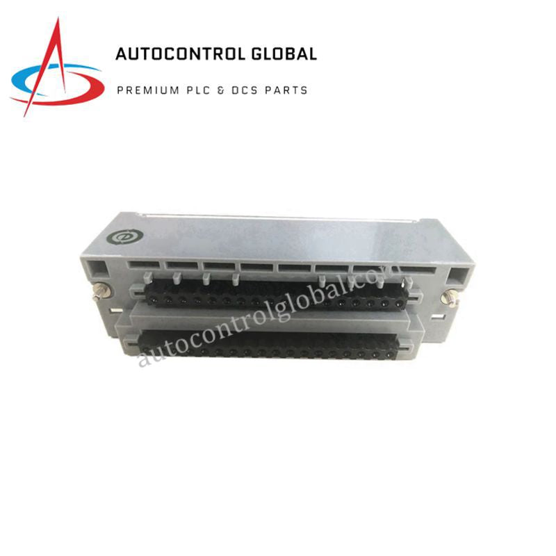 900R12-0300 | Honeywell HC900 Series 12-Slot Controller Rack